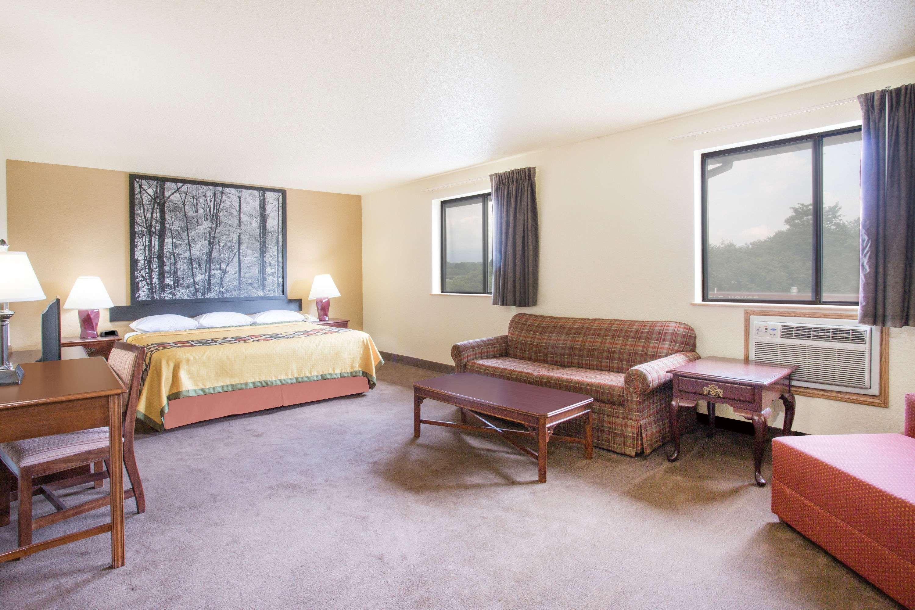 Hotel Super 8 By Wyndham Va 2*